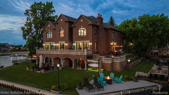 328 S Broadway Street, Lake Orion village