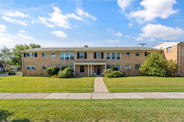 2503 W 13 Mile Road 18, Royal Oak city