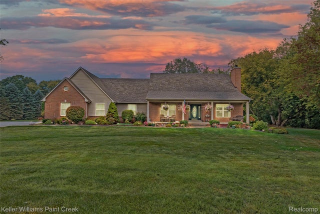 75187 Peters Drive, Bruce township