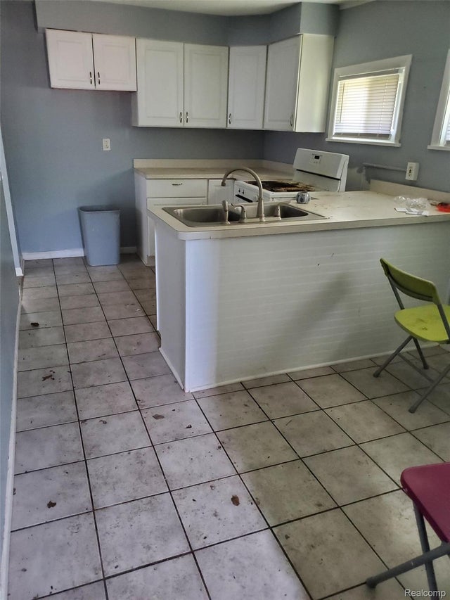 11549 S Us Highway 27, DeWitt city