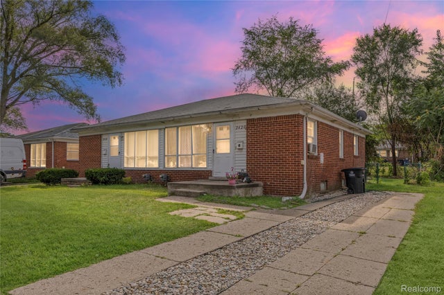 2420 Ackley Avenue, Westland city