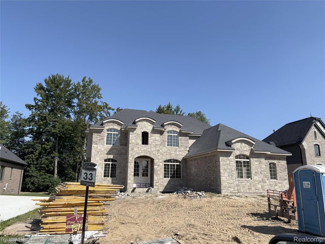 11731 Encore Court, Shelby charter township