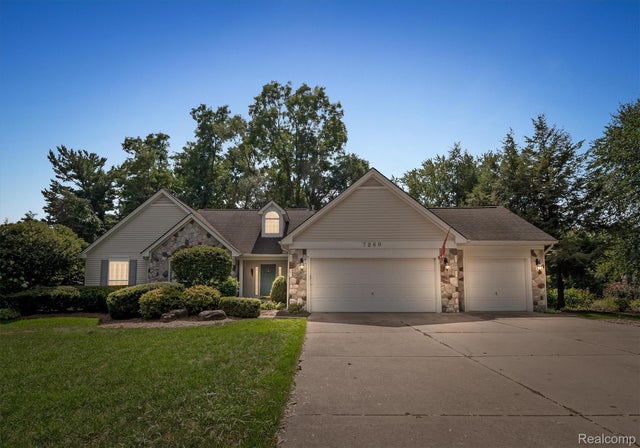 7260 Willow Oak Drive, West Bloomfield charter township