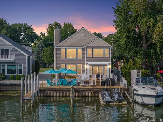 31860 N River Road, Harrison charter township