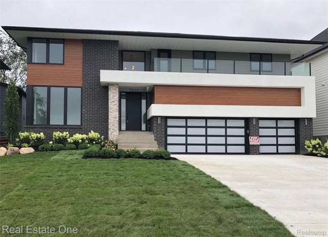 1830 Sadie Shore Drive Nw, Commerce charter township