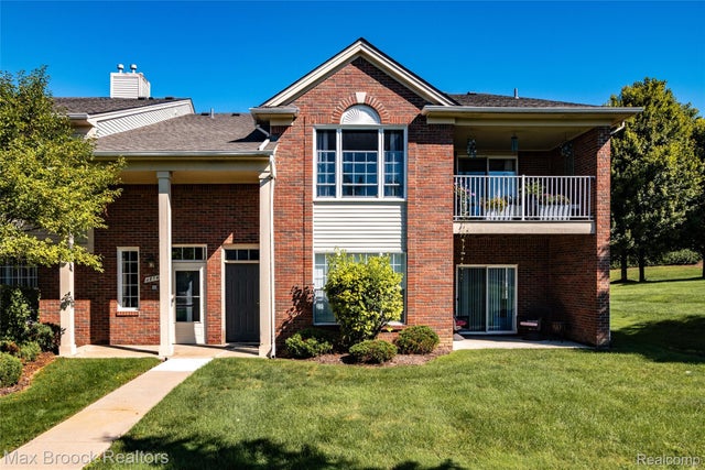 1874 Flagstone Circle, Rochester city