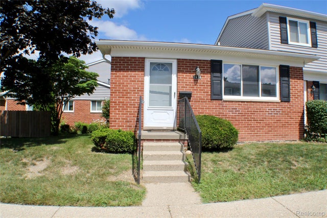 2638 Patrick Henry Court, Auburn Hills city