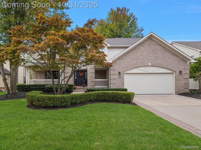 2946 Greenlawn Ave. Avenue, Commerce charter township