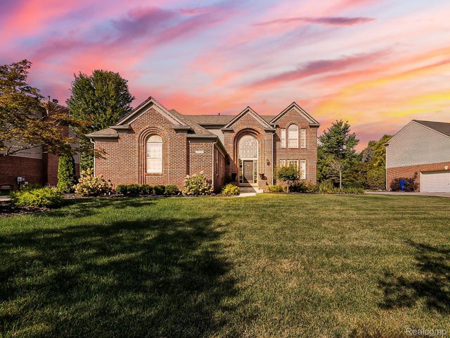 48581 Greenwich Circle, Canton charter township