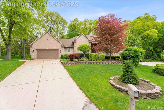 3952 Saint James Court, Shelby charter township