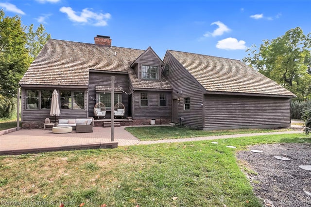 90 E Washington Street, Village of Clarkston city