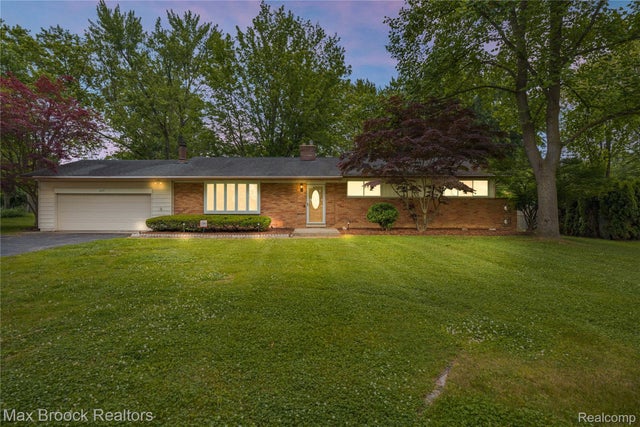 6695 Lahser Road, Bloomfield Hills city
