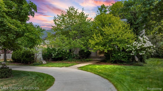 6067 Charles Drive, West Bloomfield charter township