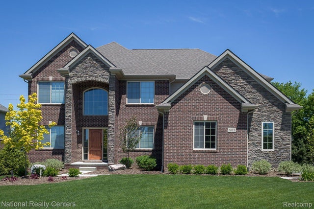 53214 Woodland Meadows, Chesterfield township