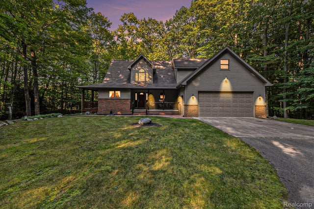 266 Adams Road, Crystal Lake township