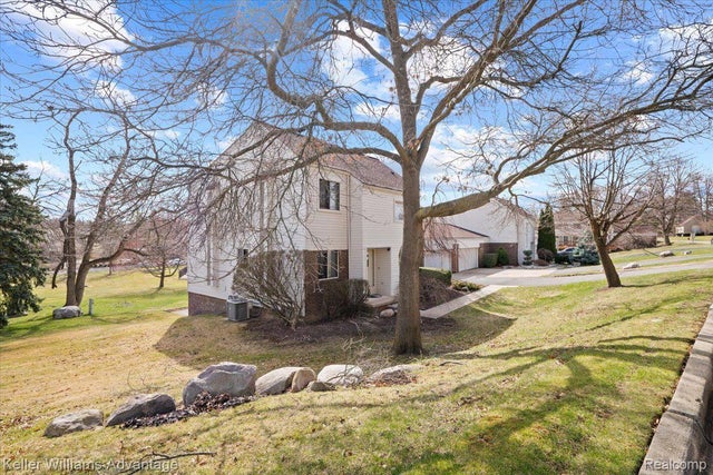 5321 Fairway Lane, West Bloomfield charter township