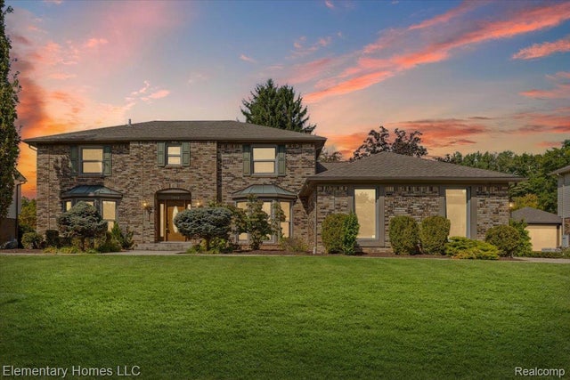 2456 Red Maple Drive, Troy city