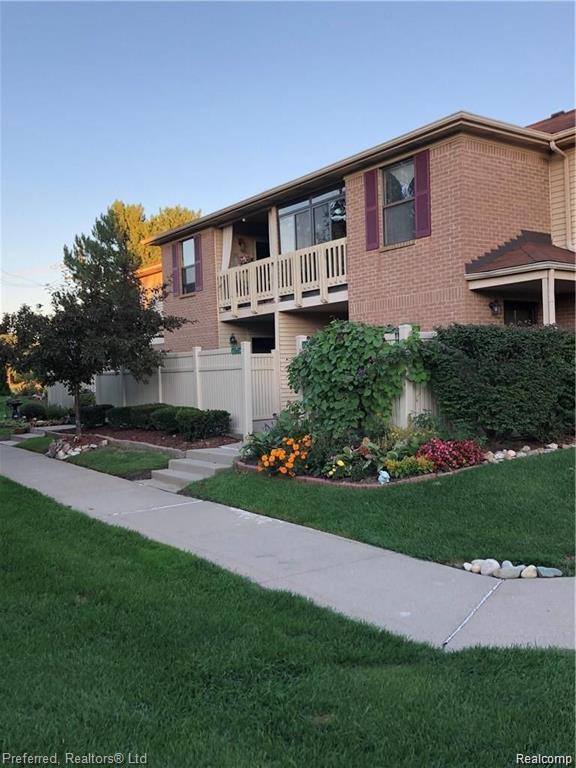 61116 Greenwood Drive 5, South Lyon city