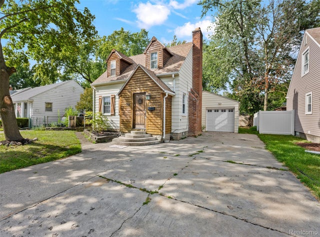 1674 Eaton Road, Berkley city