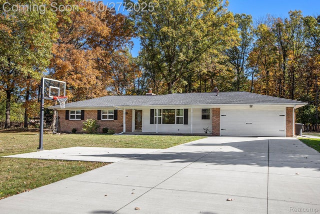 20149 Hcl Jackson, Grosse Ile township