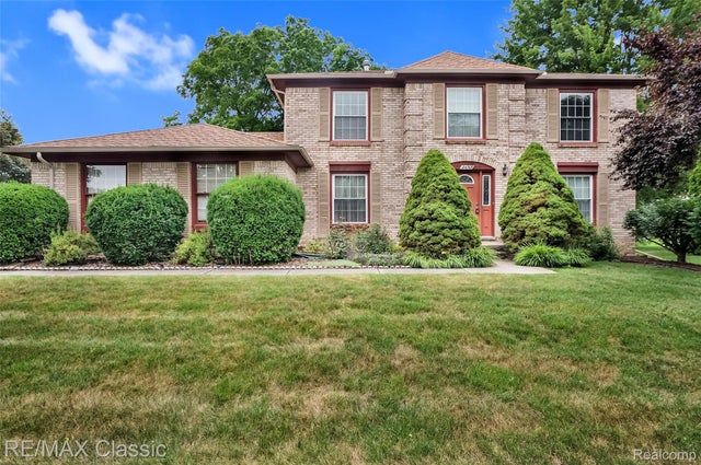 24745 Sutherland Drive, Novi city