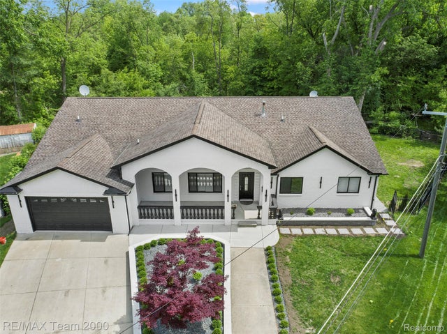 6302 Burger Street, Dearborn Heights city