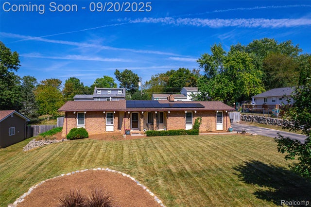 9254 Semindale, Village of Clarkston city