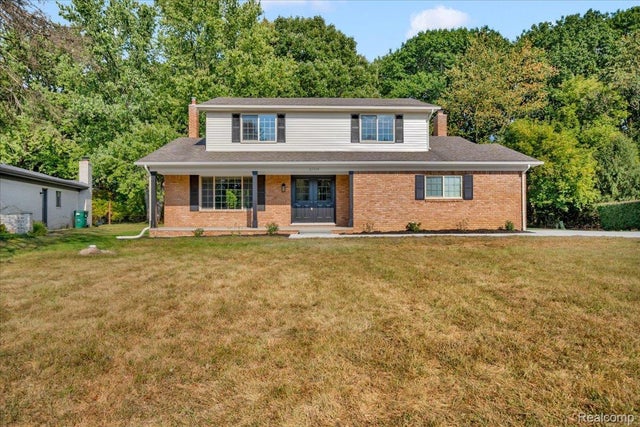 61326 Woodstock Court, Washington township