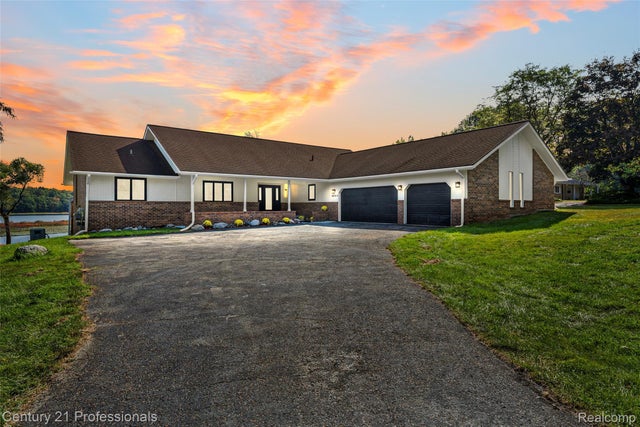 9060 Tindall Road, Springfield charter township