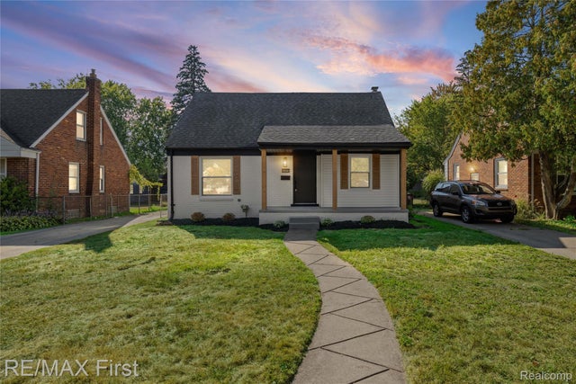 2225 N Connecticut Avenue, Royal Oak city