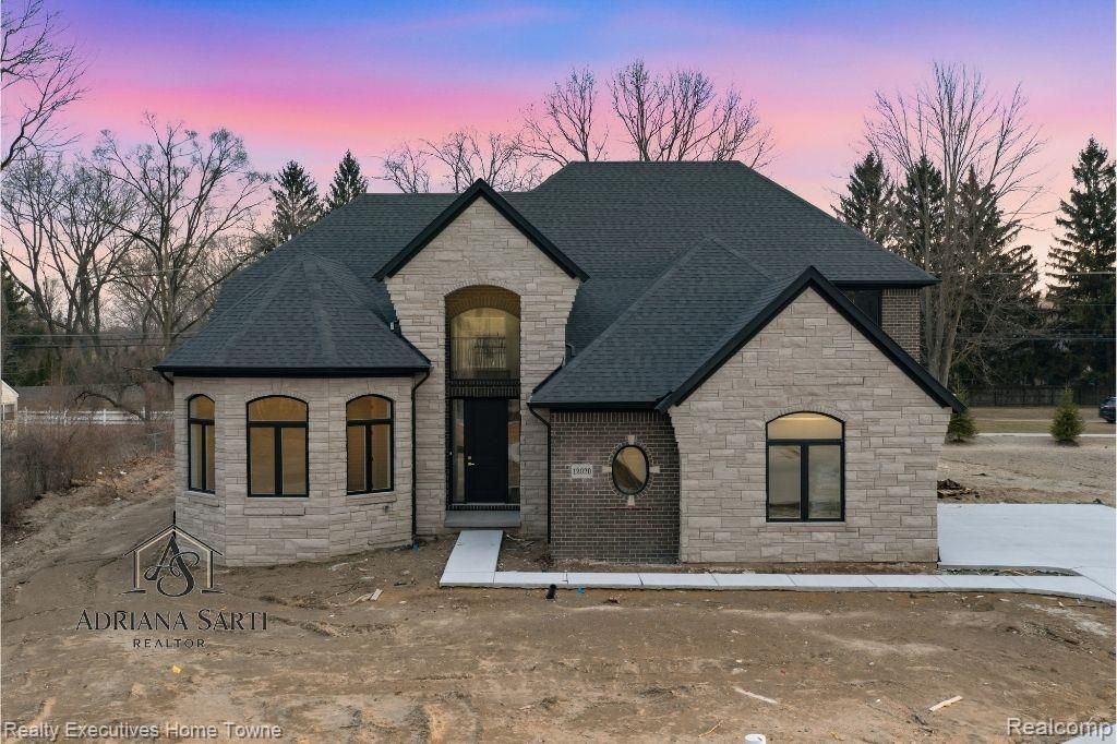 12020 Encore Court, Shelby charter township