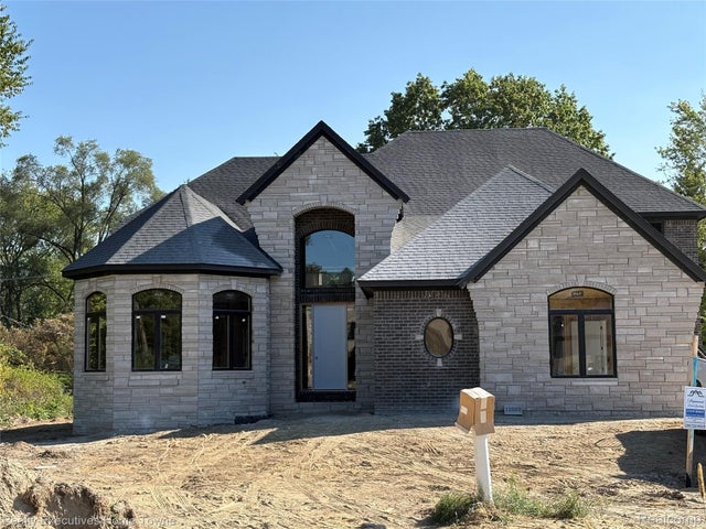 12020 Encore Court, Shelby charter township