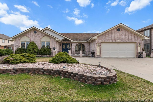 20154 Riverside Drive, Livonia city