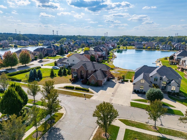 49501 Sandra Drive, Shelby charter township