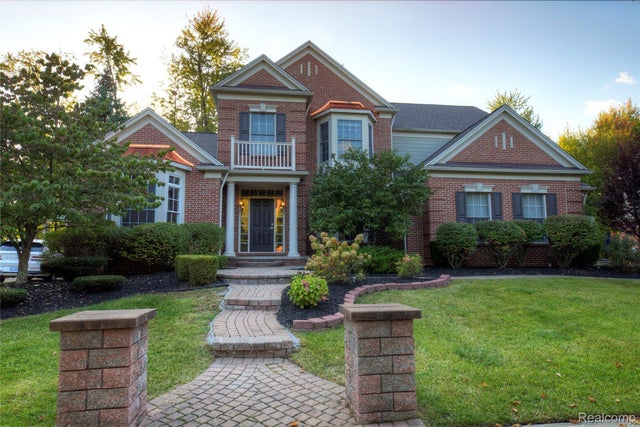 1630 Mistwood Court, Canton charter township