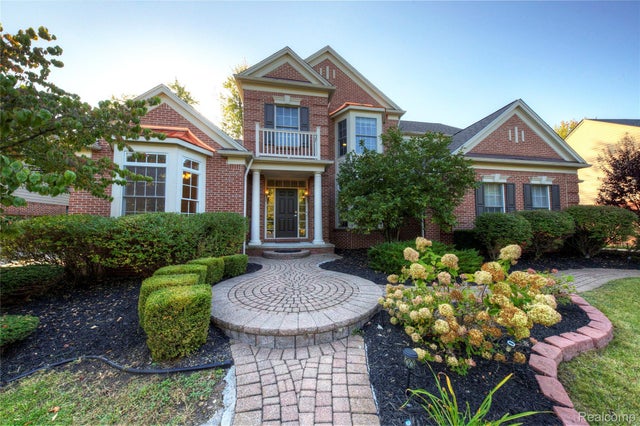 1630 Mistwood Court, Canton charter township