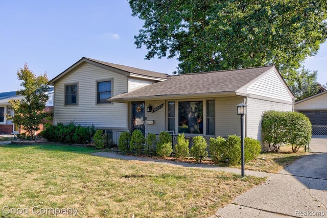 38063 Donald Street, Livonia city