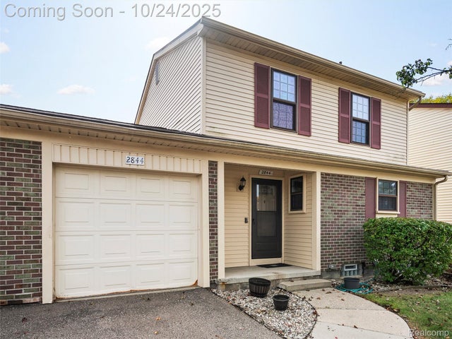 2844 Roundtree Drive, Troy city