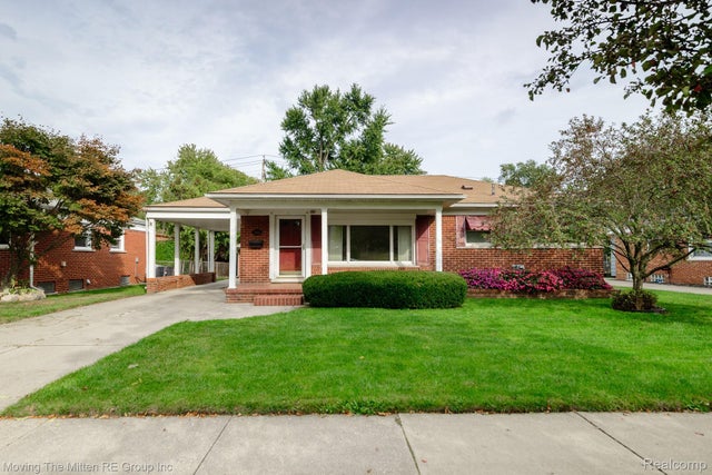 9668 Farmington Road, Livonia city