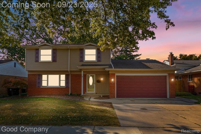 32443 Lyndon Street, Livonia city