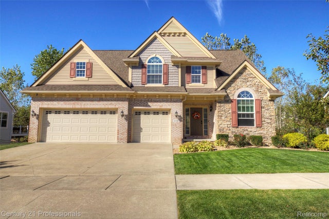 1331 Yosemite Valley Drive, Milford charter township