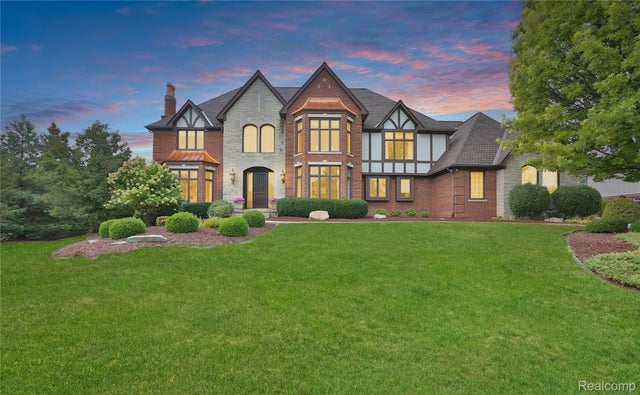 5826 Murfield Drive, Rochester city