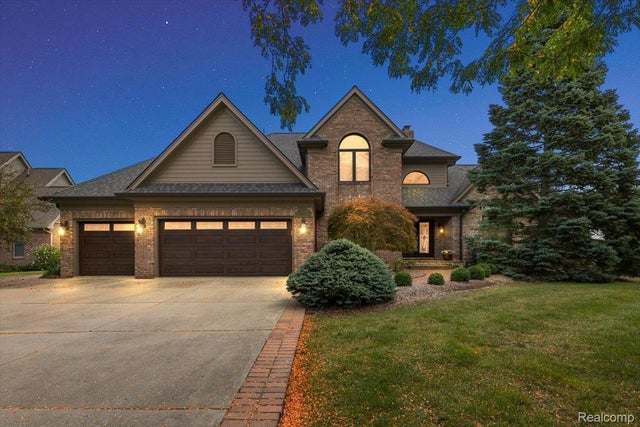 3705 Riverview Terrace N, East China township