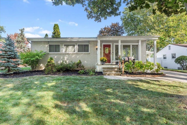 500 Provincetown Lane, Plymouth city