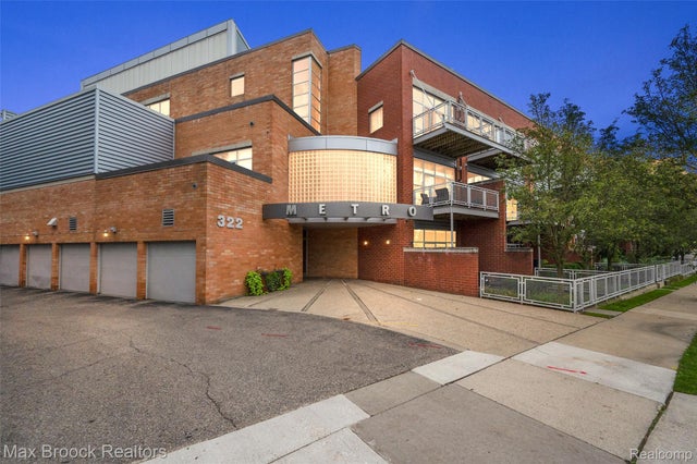 322 E Harrison Avenue 1, Royal Oak city