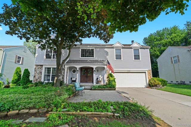 2395 Harness Drive, West Bloomfield charter township