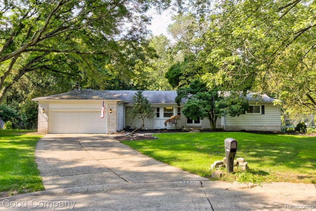25337 Briarwyke Drive, Farmington city