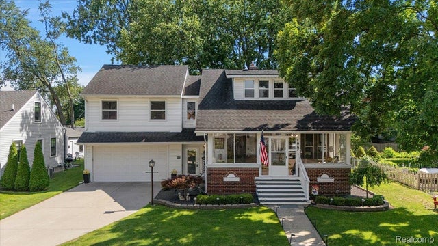 1957 Columbia Road, Berkley city