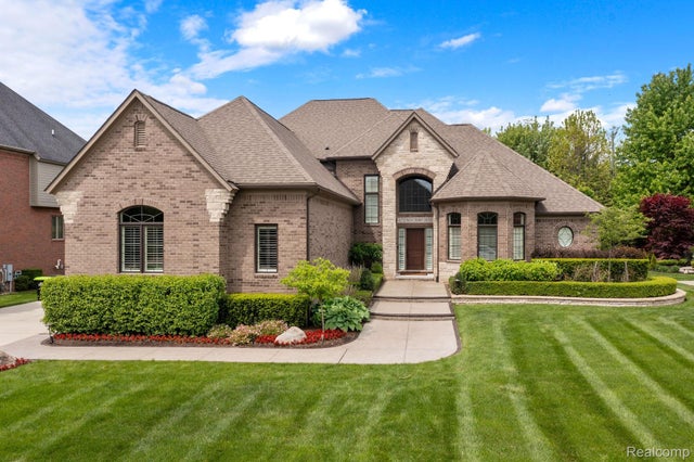 61723 West Point Drive, Washington township