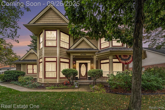 6764 Redford Circle, Troy city